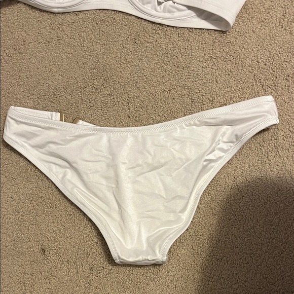 Victoria's Secret White Bikini Set - Picture 4 of 4
